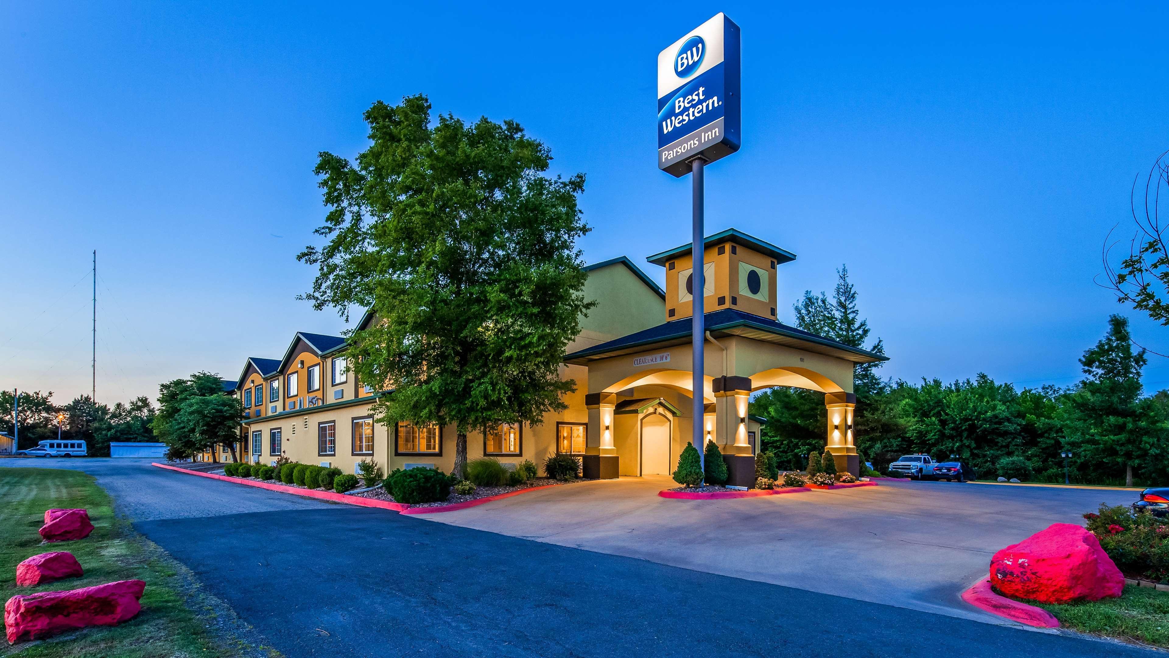 Best Western Parsons Inn Exterior foto